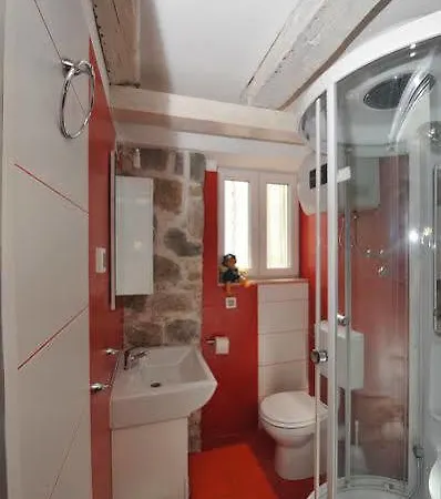Inn Apartments Split Hotel 4*